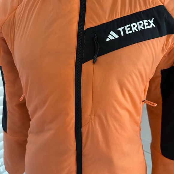 Adidas TERREX Techrock Stretch Primaloft Hooded Jacket for women. - Picture 6 of 10